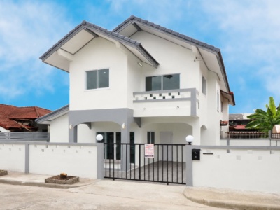 ขายราคาพิเศษ บ้านเดี่ยว 2 ชั้น 52.6 ตร.ว. ม.กิตติยารักษ์5 ขนาด 4 ห้องนอน 2 ห้องน้ำ บ้านหลังใหญ่ ทำเลต้นโครงการ พื้นที่กว้างมาก รีโนเวทใหม่ ฟังชั่นดีเยี่ยม พร้อมเฟอร์ เข้าอยู่ได้ทันที [บางกรวย-ไทรน้อย]